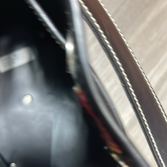 Dooney Bourke large leather drawstring bucket bag. Stunning leather. Signature - Picture 9 of 11